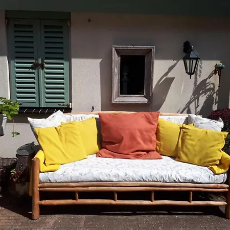 Bungalow Prinsenhof: Beachside Retreat With Private Garden