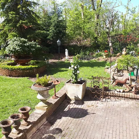 Bungalow Prinsenhof 6 - Private Garden With Fenced Garden Near The Beach - Not For Companies Accommodatie bij particulieren Ouddorp